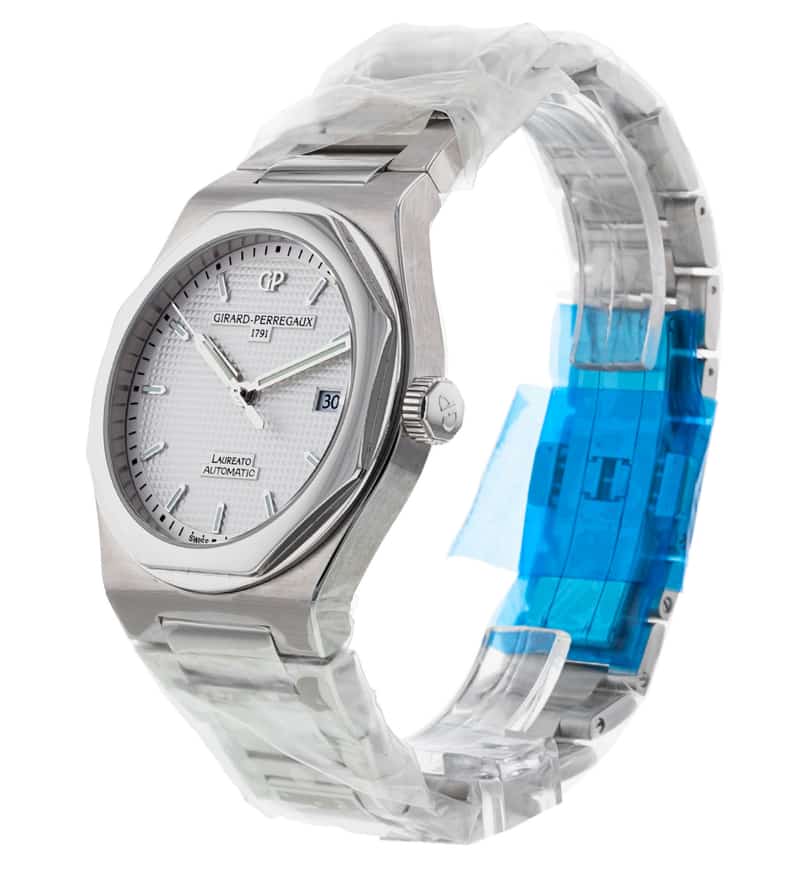 Girard Perregaux Laureato 81000-11-131-11A